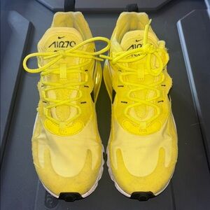Nike Air Max 270 Yellow Sneakers